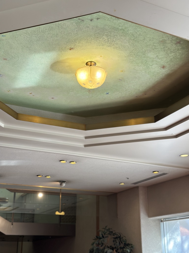 千里阪急ホテル 照明