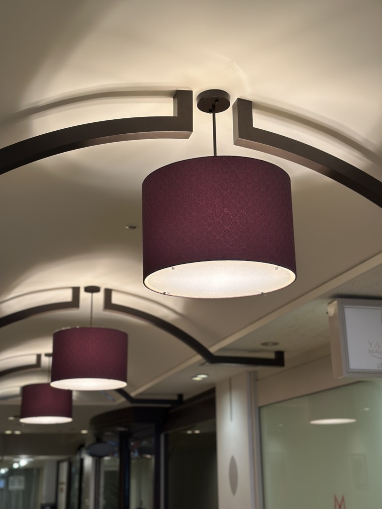 千里阪急ホテル 照明