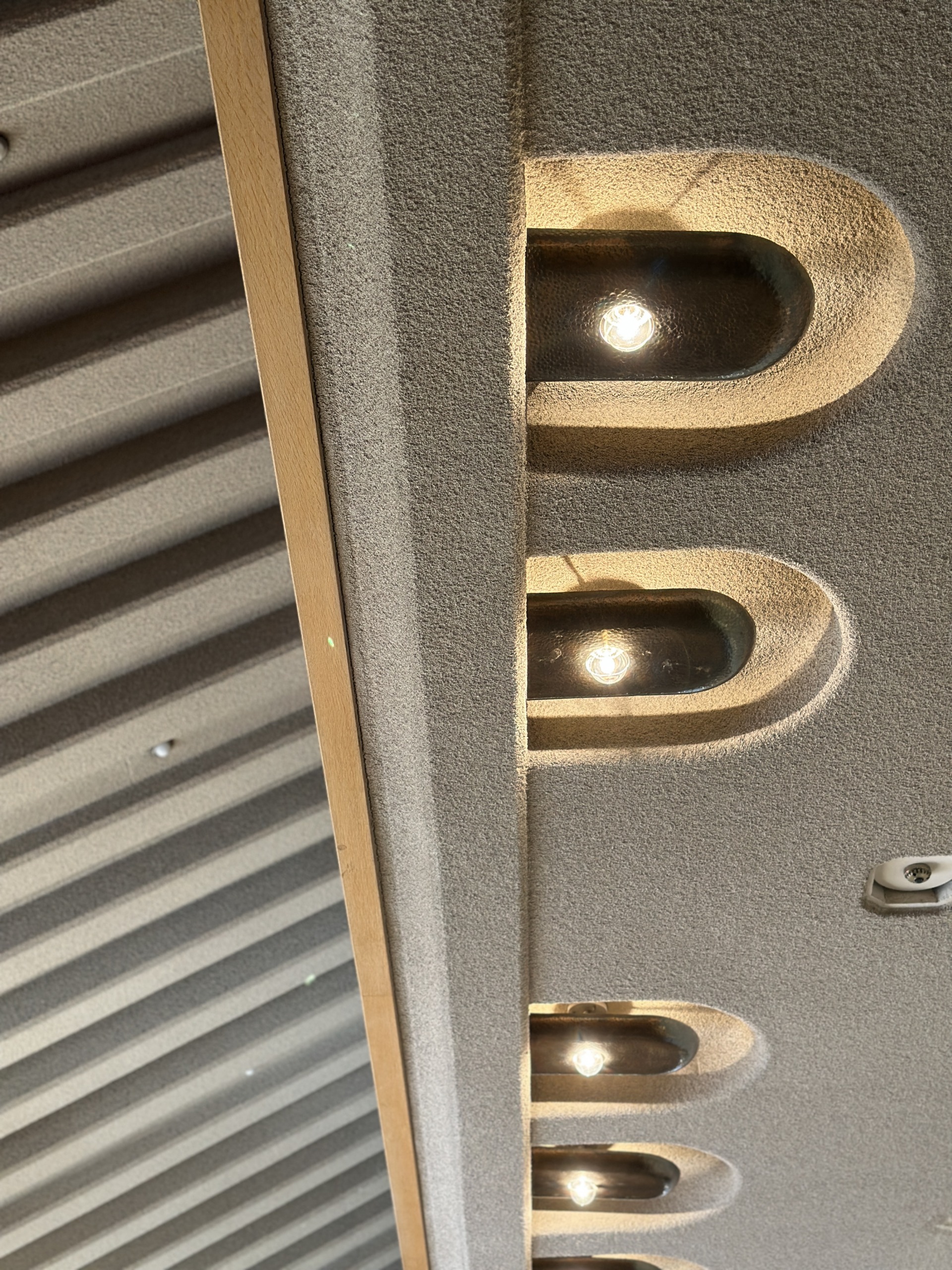 千里阪急ホテル 照明