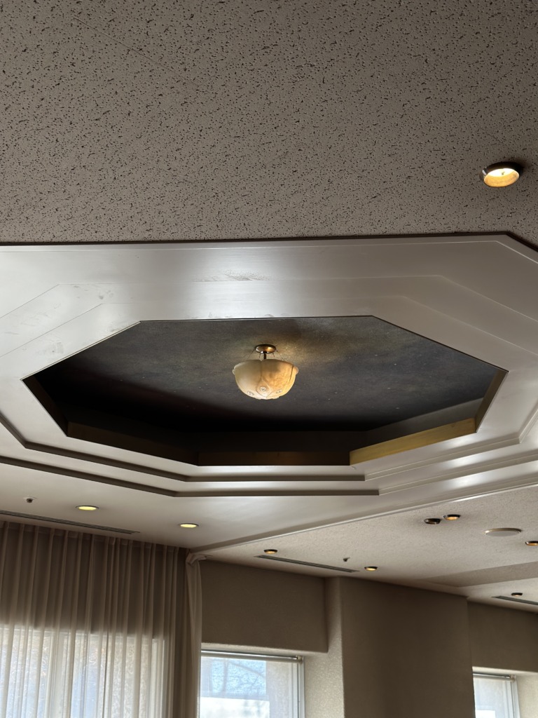 千里阪急ホテル 照明